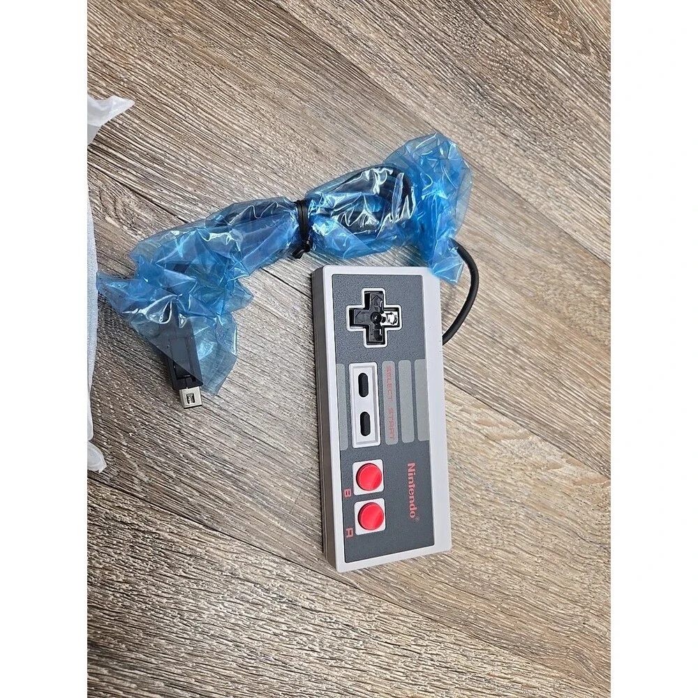 Nintendo NES Classic Edition Console with 1 Controller Box - NEW but Incomplete